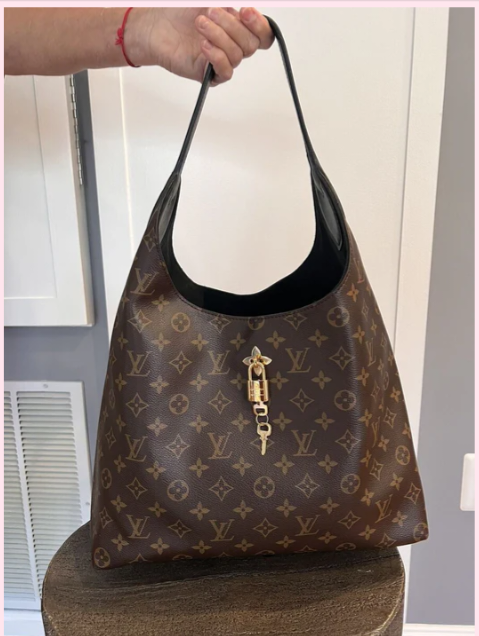 L Mono Shoulder Bag