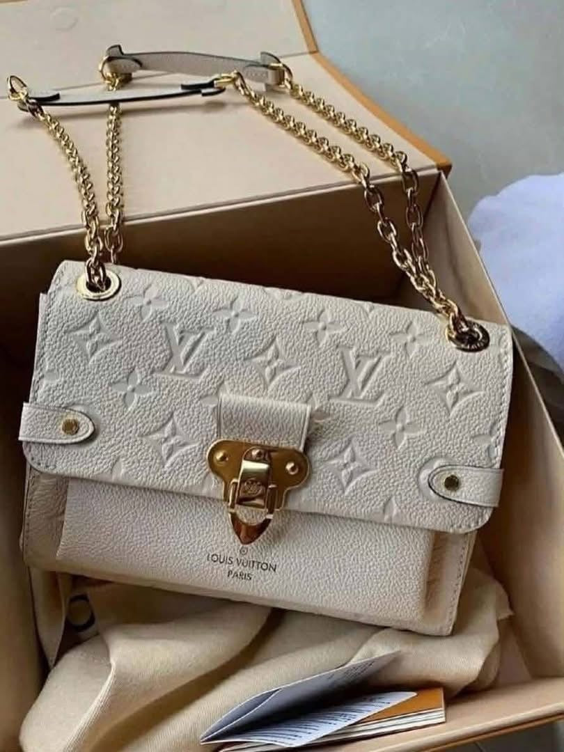 Elle chain bag