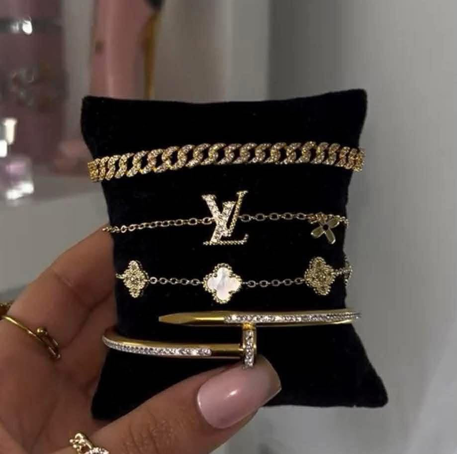 Bracelet stack 6
