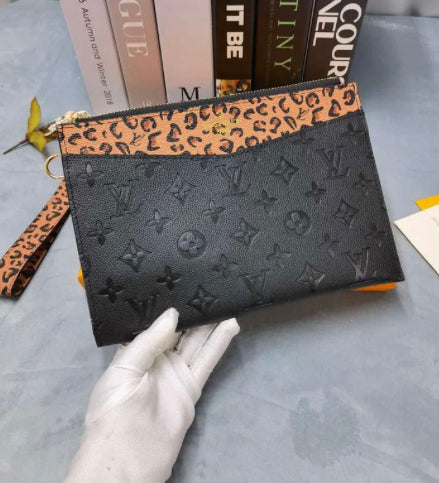 Wristlet