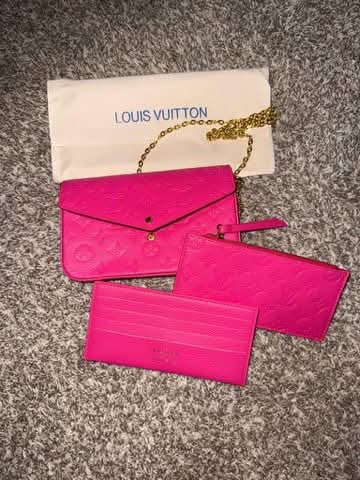 L Hot Pink Clutch Set