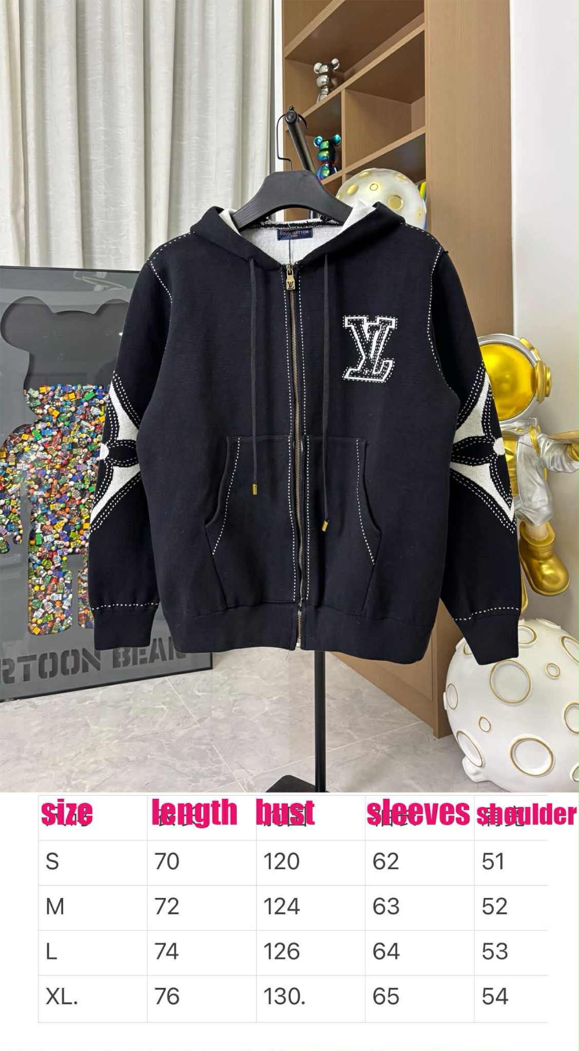L Mono Zip Up B&W