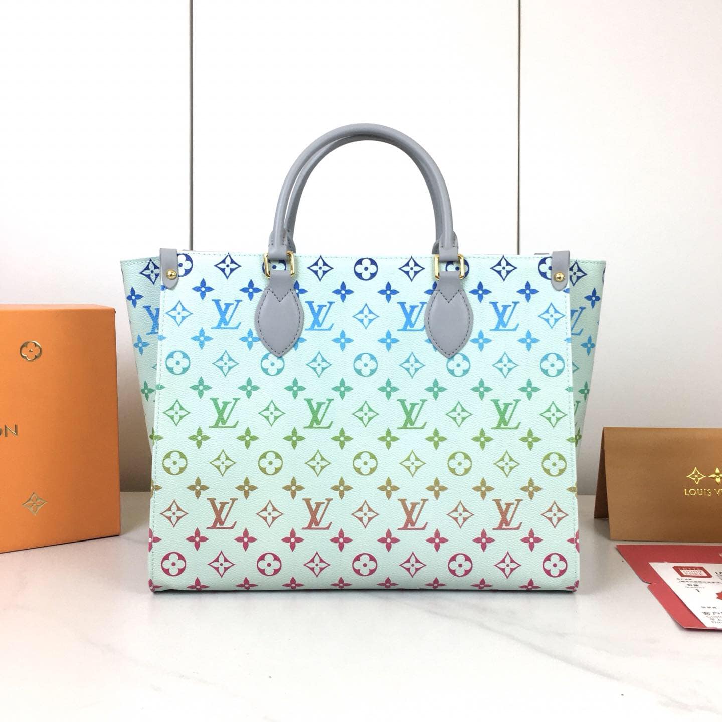 L White/Ombre Bag