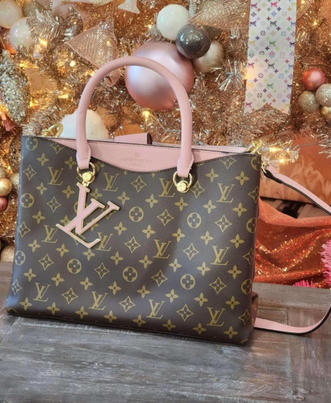 L Mono/Light Pink Tote