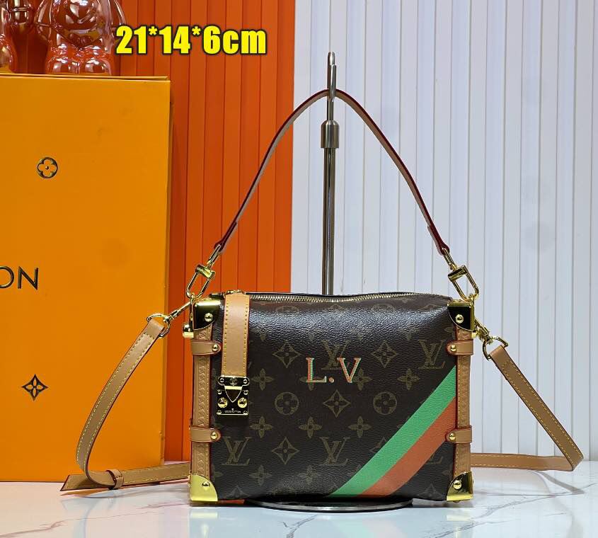 L Logo Trunk Bag