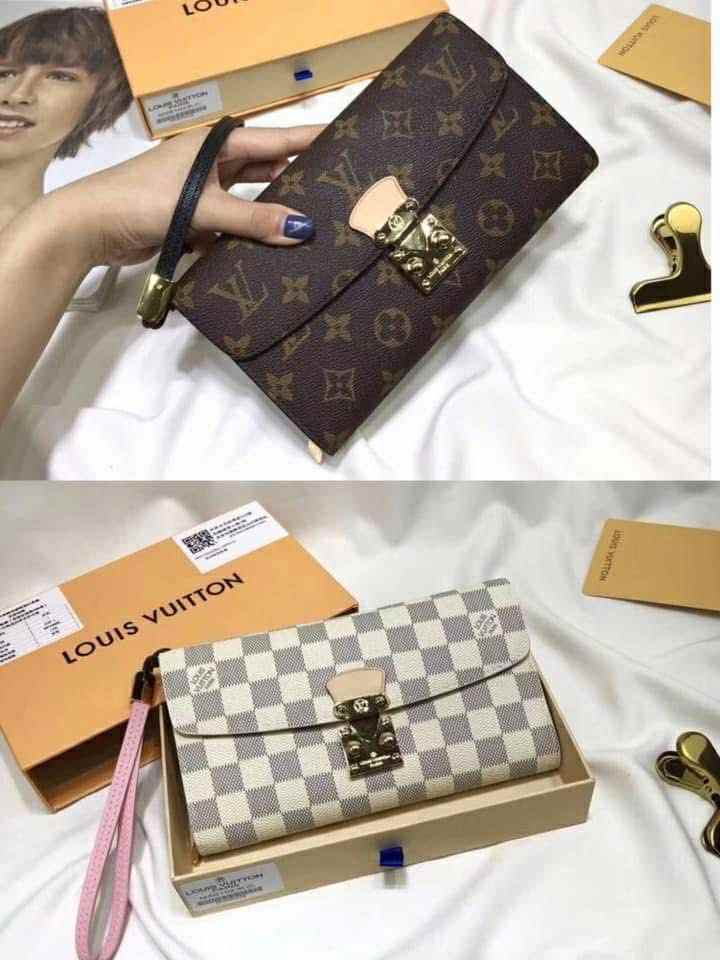 L Wristlet Bags