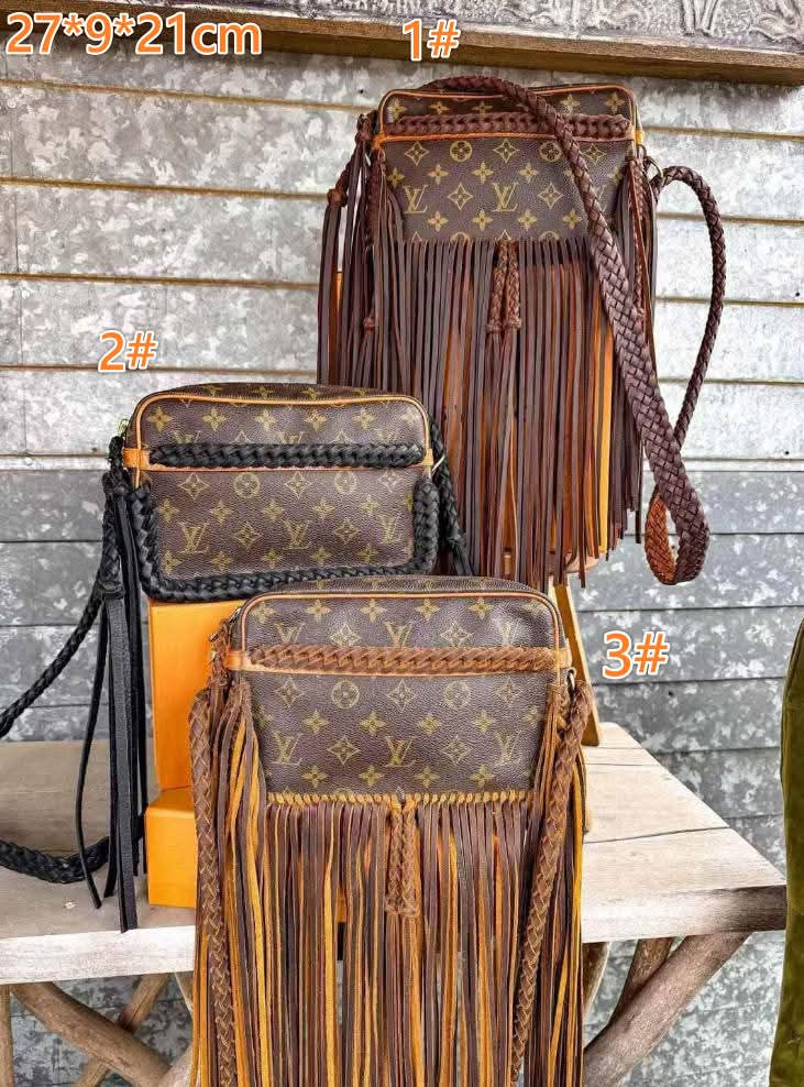 L Hobo Bags w Fringe