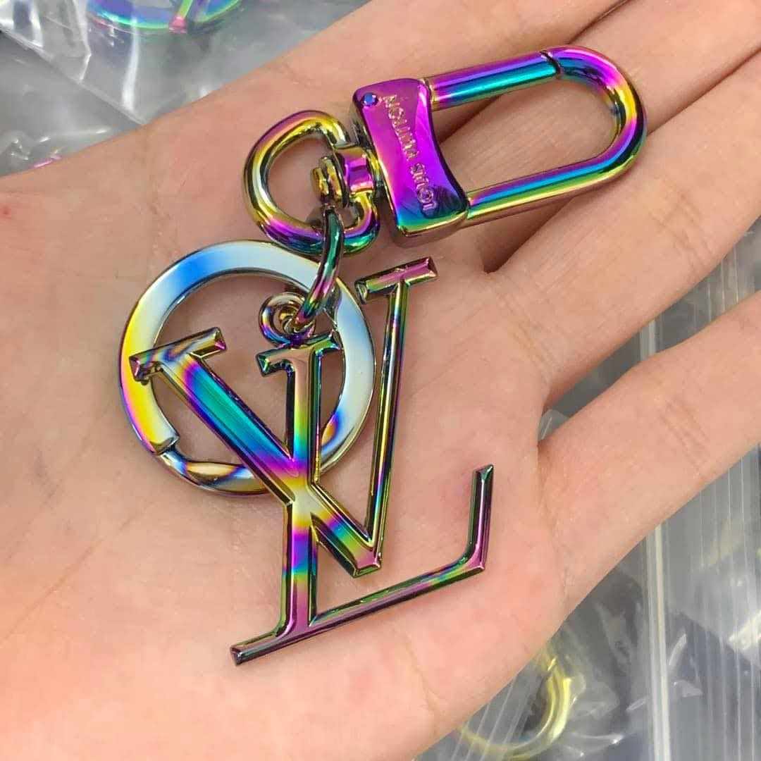 L Logo Keychain Chrome Oil