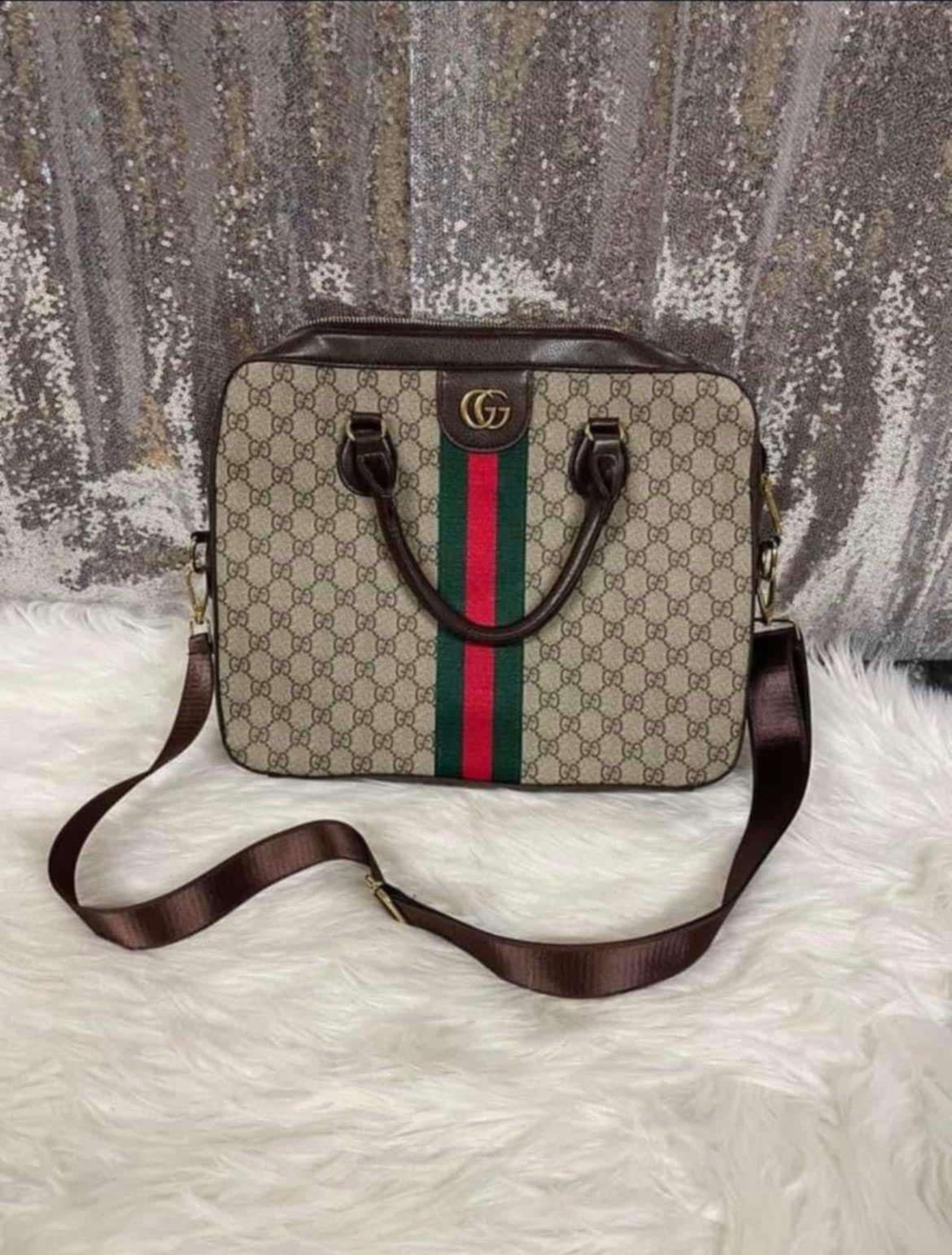 G*G Mono Messenger Bag