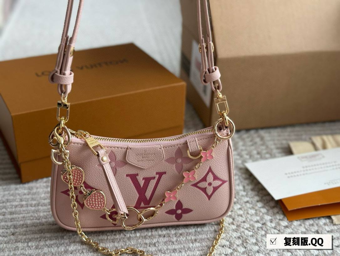 L Pink Strawberry Bag