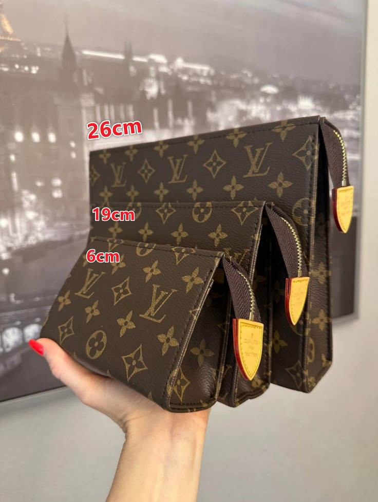 L Zipper Cosmetic Bags