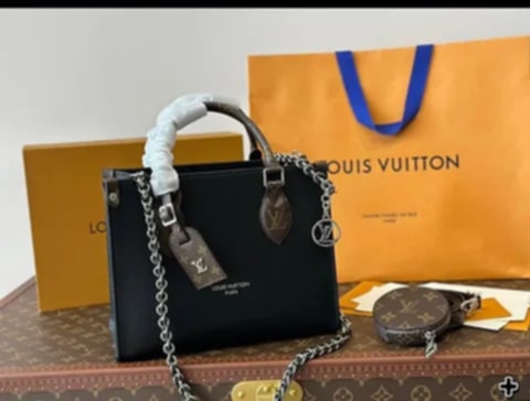 L Black w/ Mono Accessories