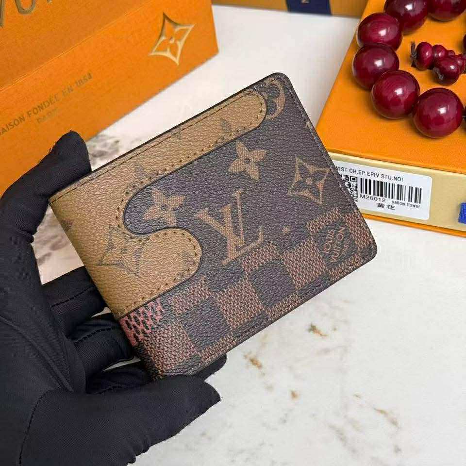 L Mono Fold Wallet Men