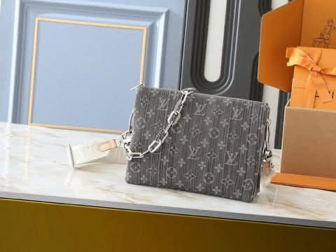 L Distressed Cousin Bag