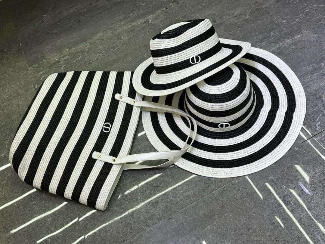 CD B&W Stripped Hat & Bag Set