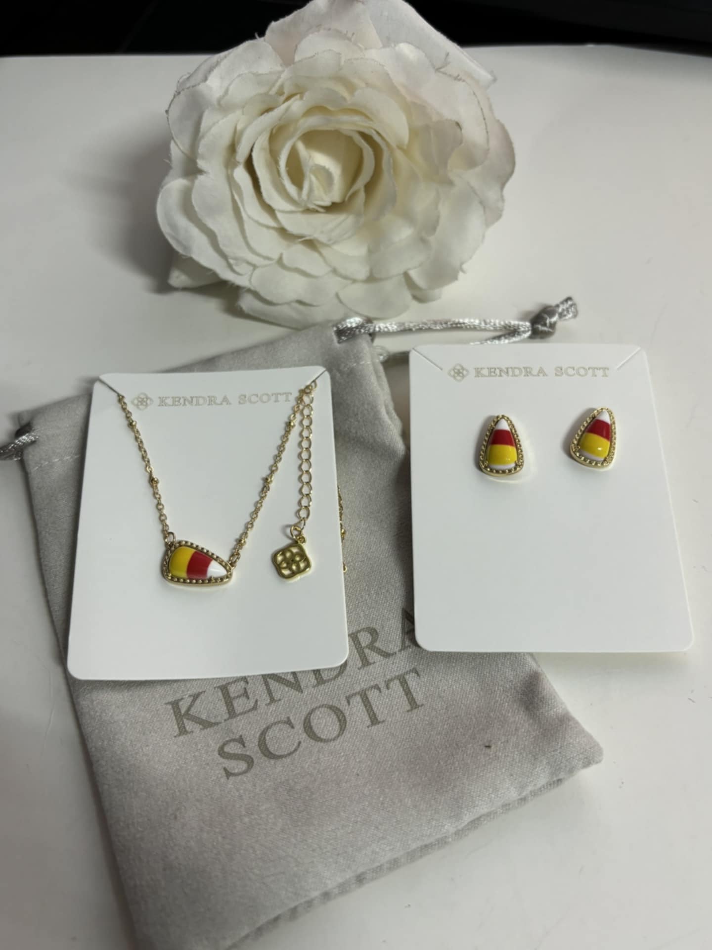 K E N D R A Candy Corn Set