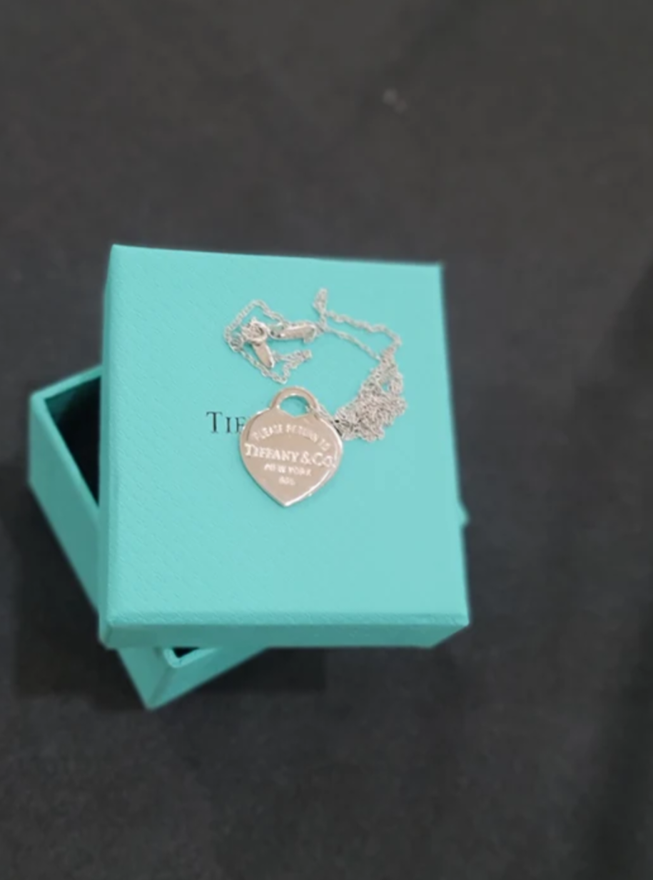 T Classic Heart Necklace