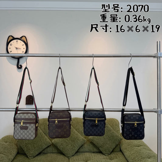 Regular quality crossbody