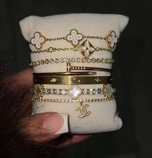Bracelet stack 4