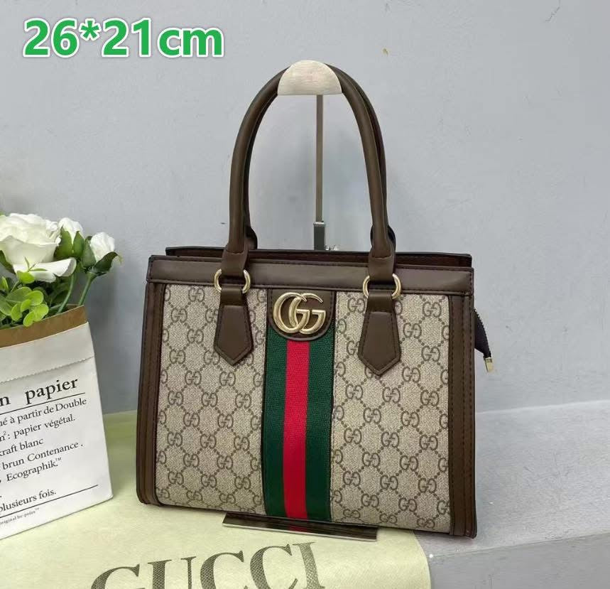 Lola tote