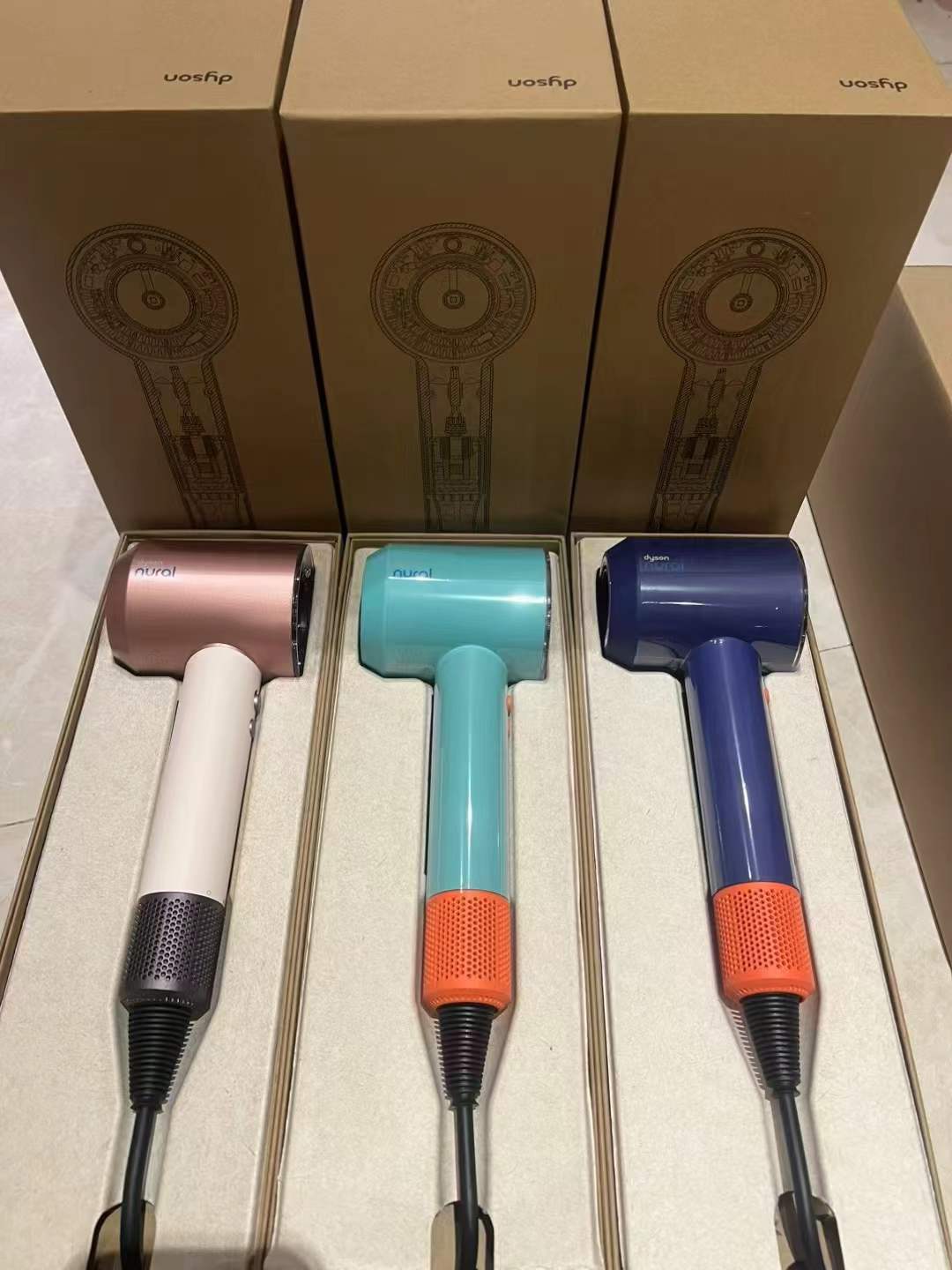 Dys blow dryer