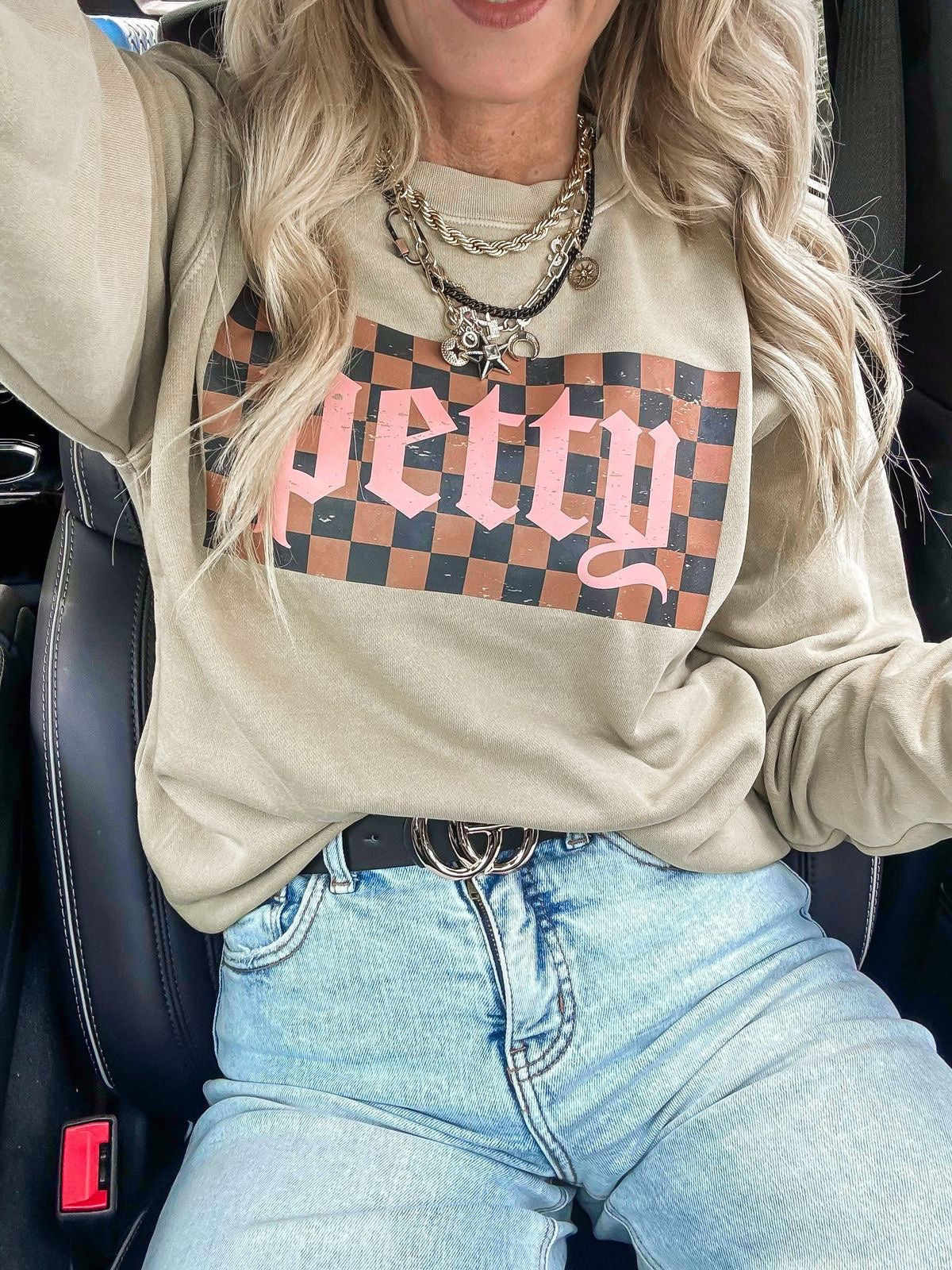 Petty Pullover