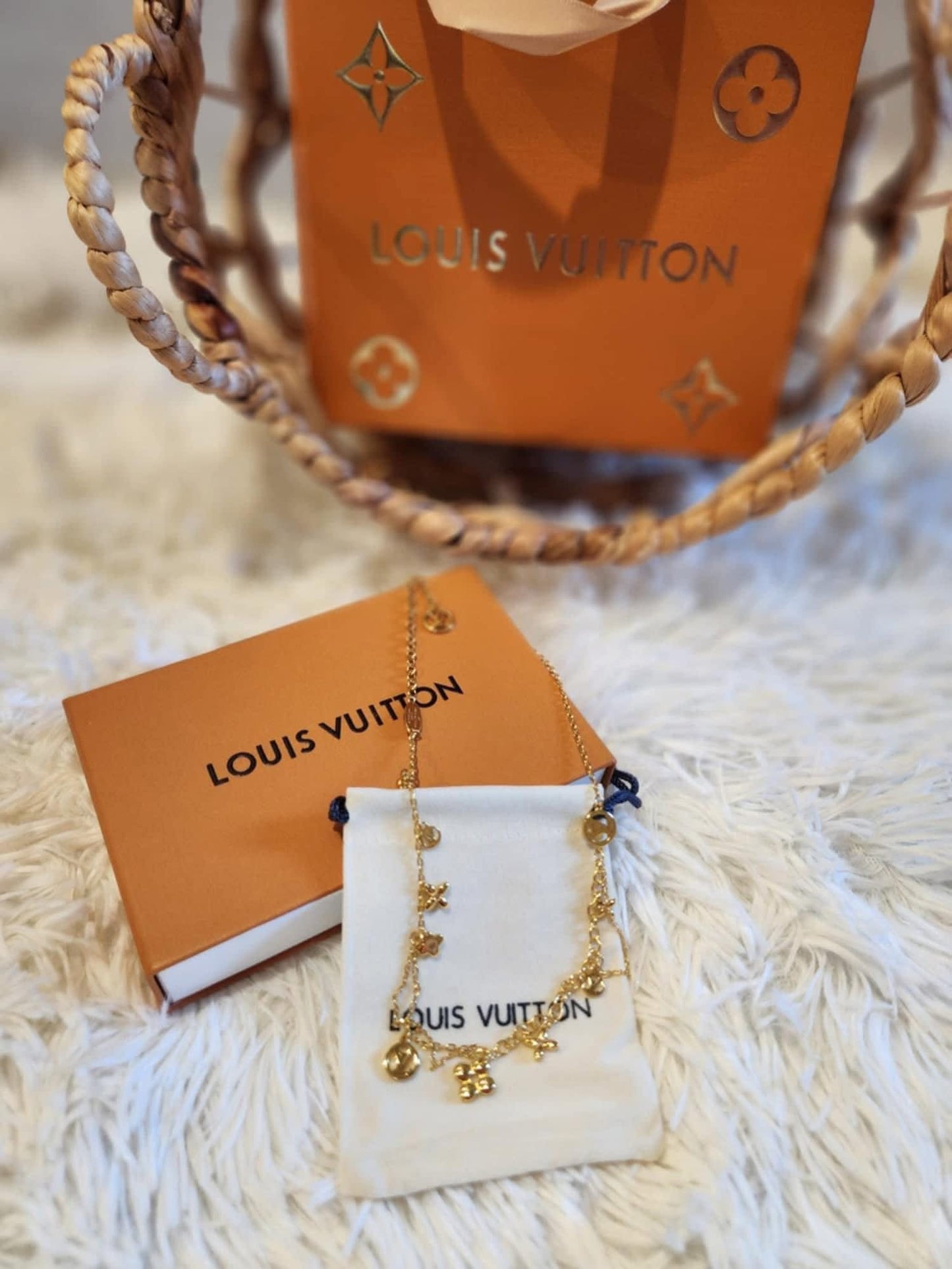 L jewelry