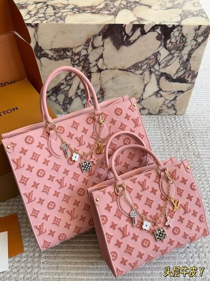 Megan tote 🔥