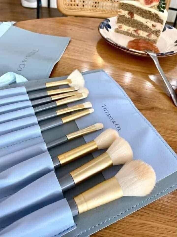 T&Co Makeup Brush Set