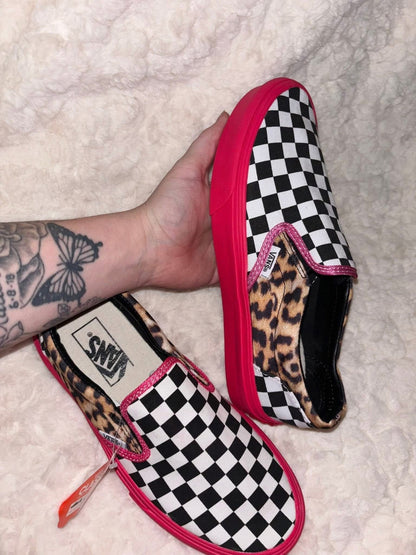 V Leopard/Checker
