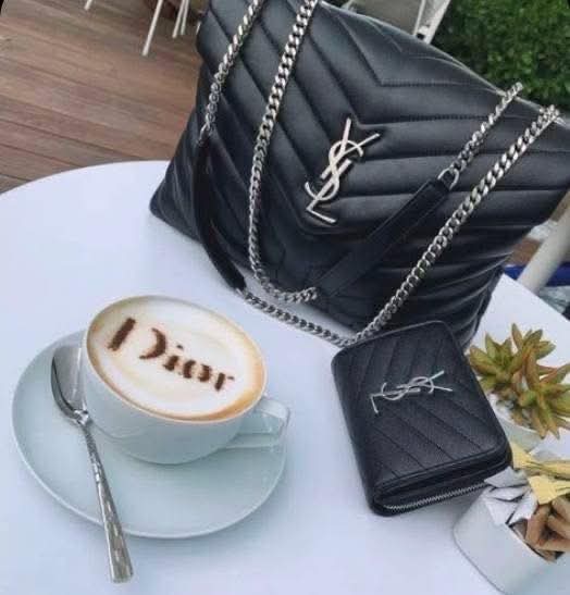 Y Lux Black V Bag