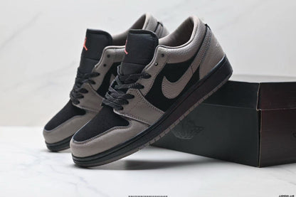 NKE Black/Grey Sneakers