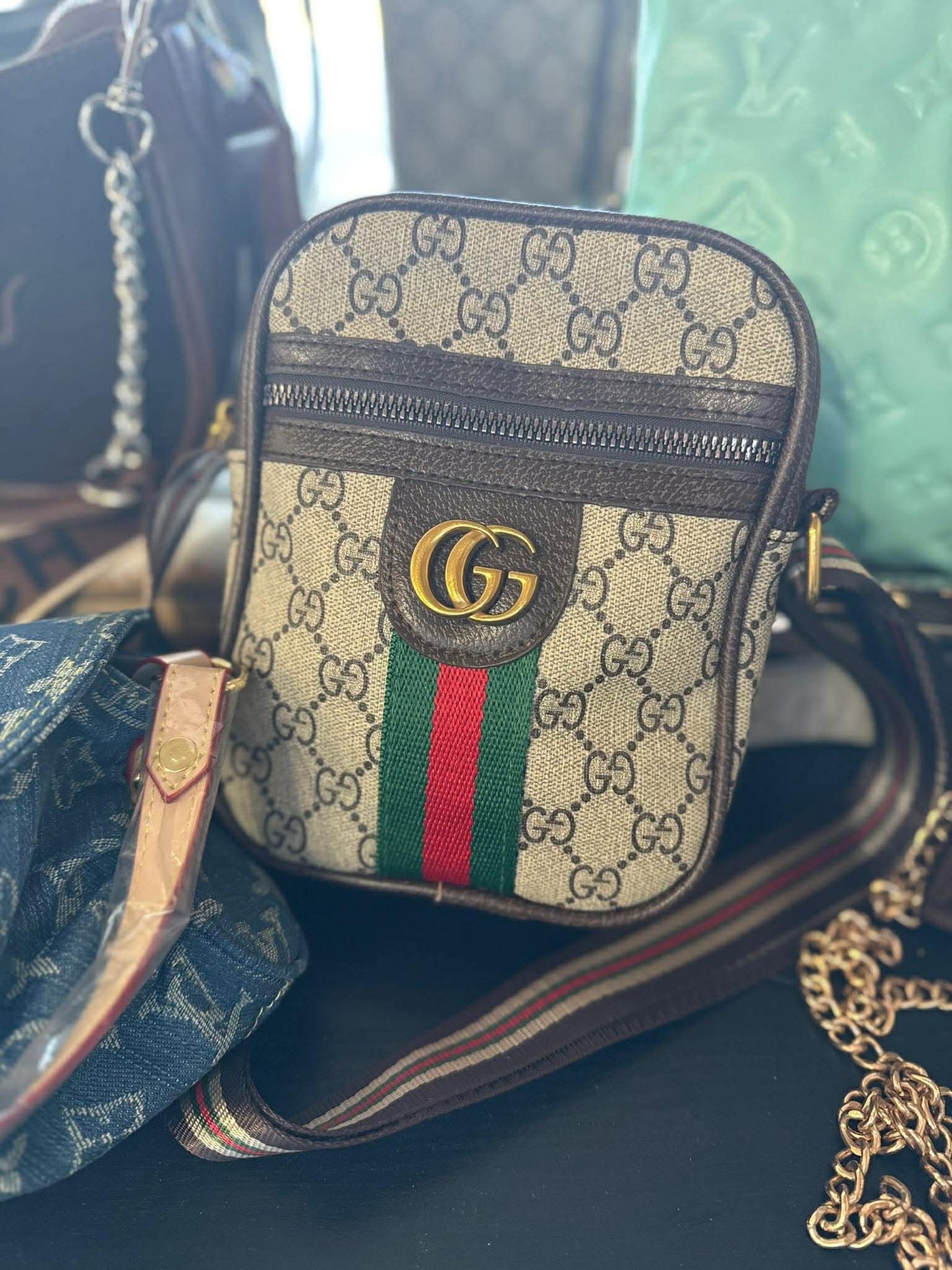 G*G Small Crossbody