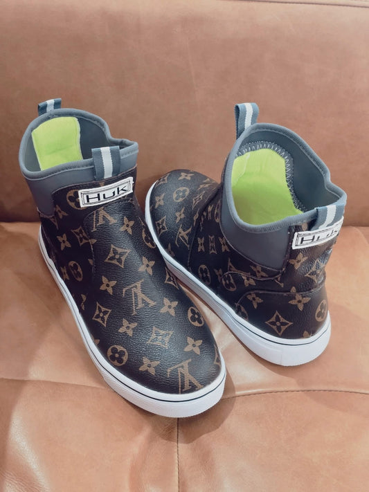 H boot