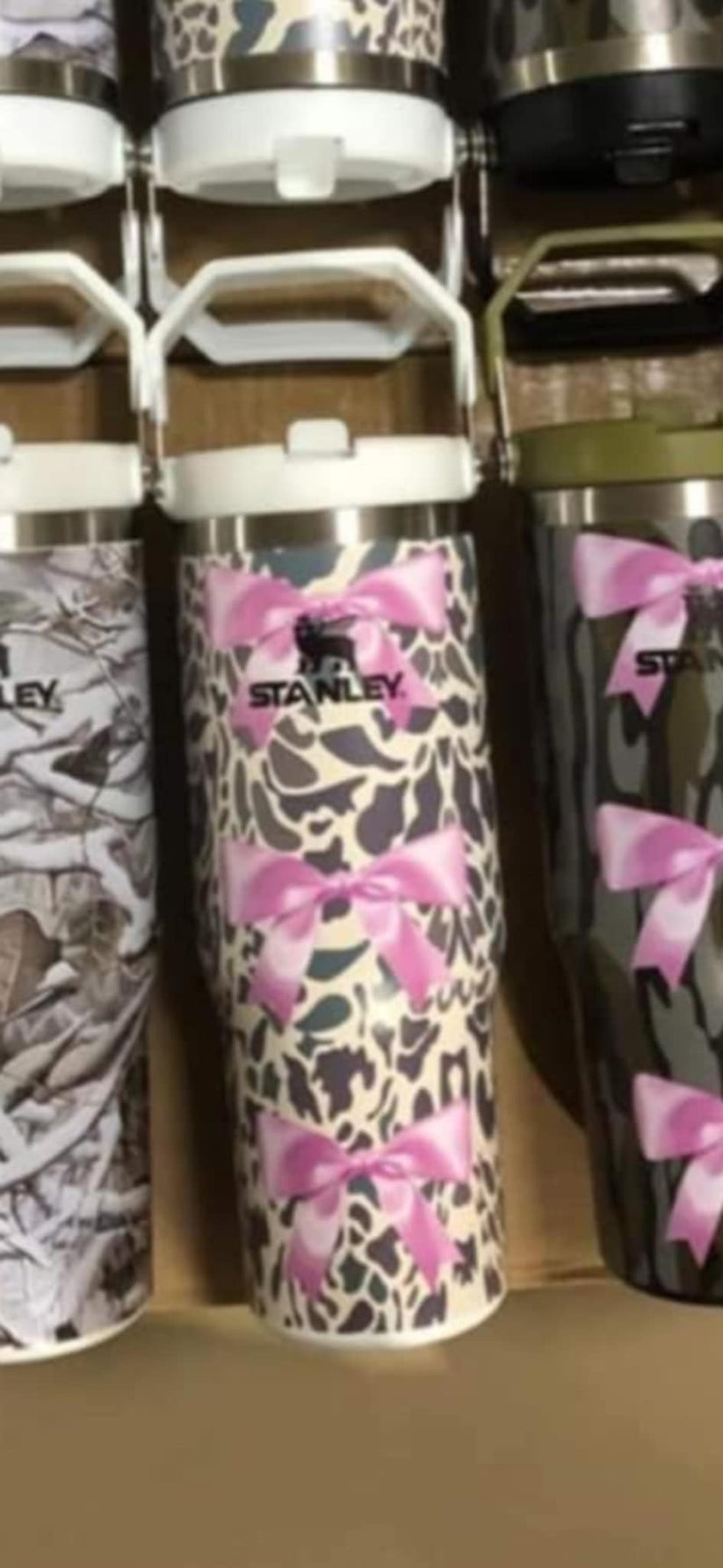 Light camo with bows