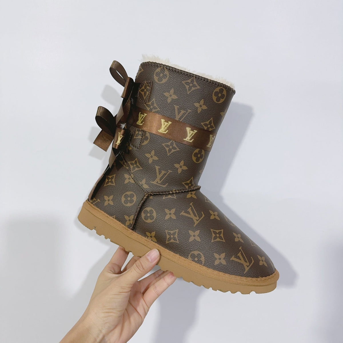 L Mono U Boot
