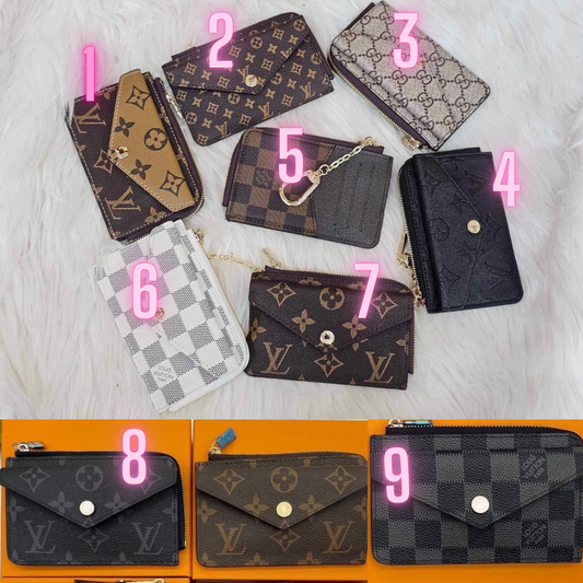 Zip clip on card holder