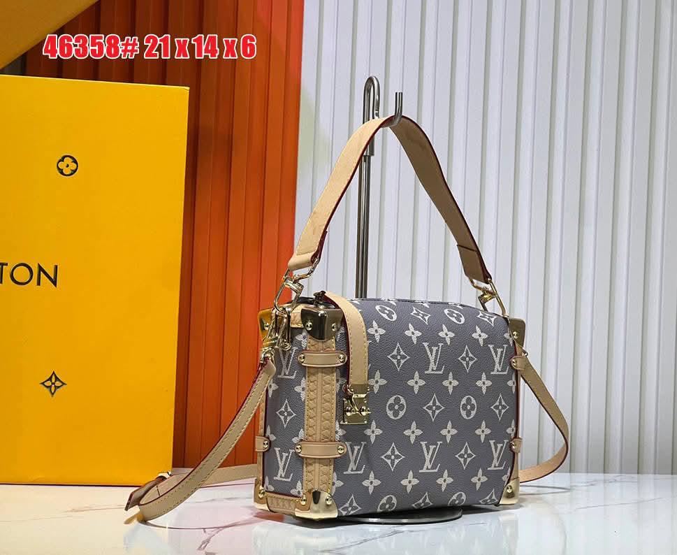 L Grey Mono Trunk Bag