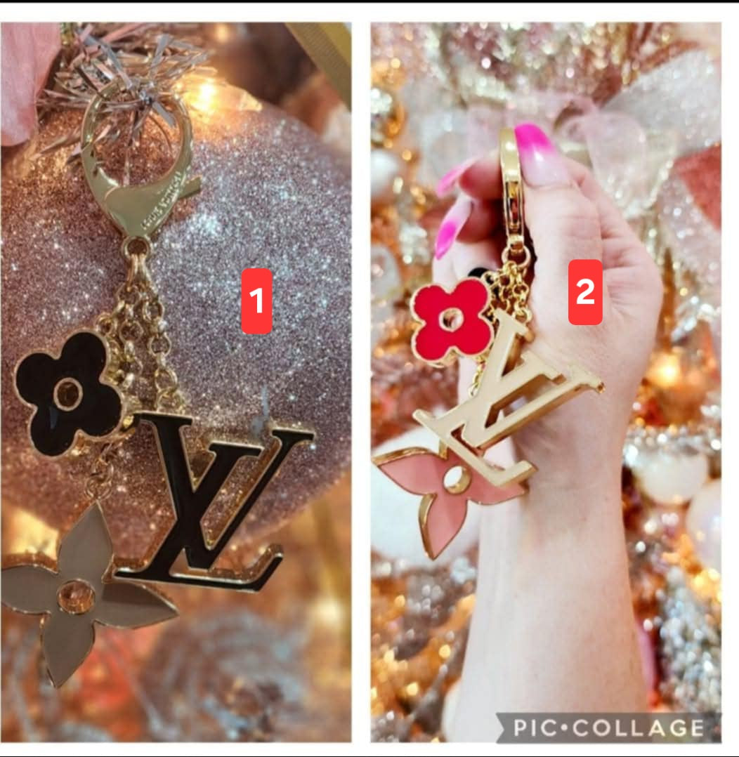 L Logo Charm Keychains 2