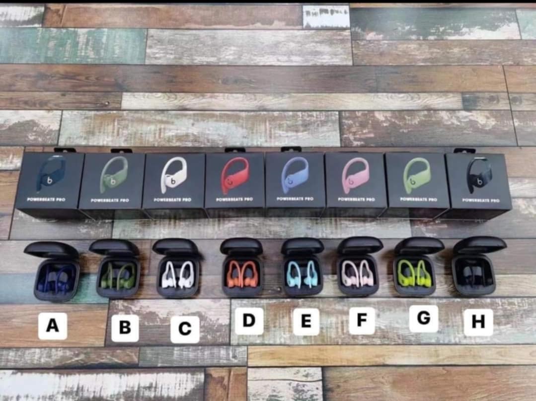 B Headphones w/ Hook