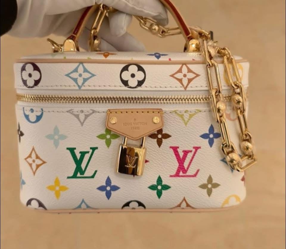 L White Vanity Chain Bag