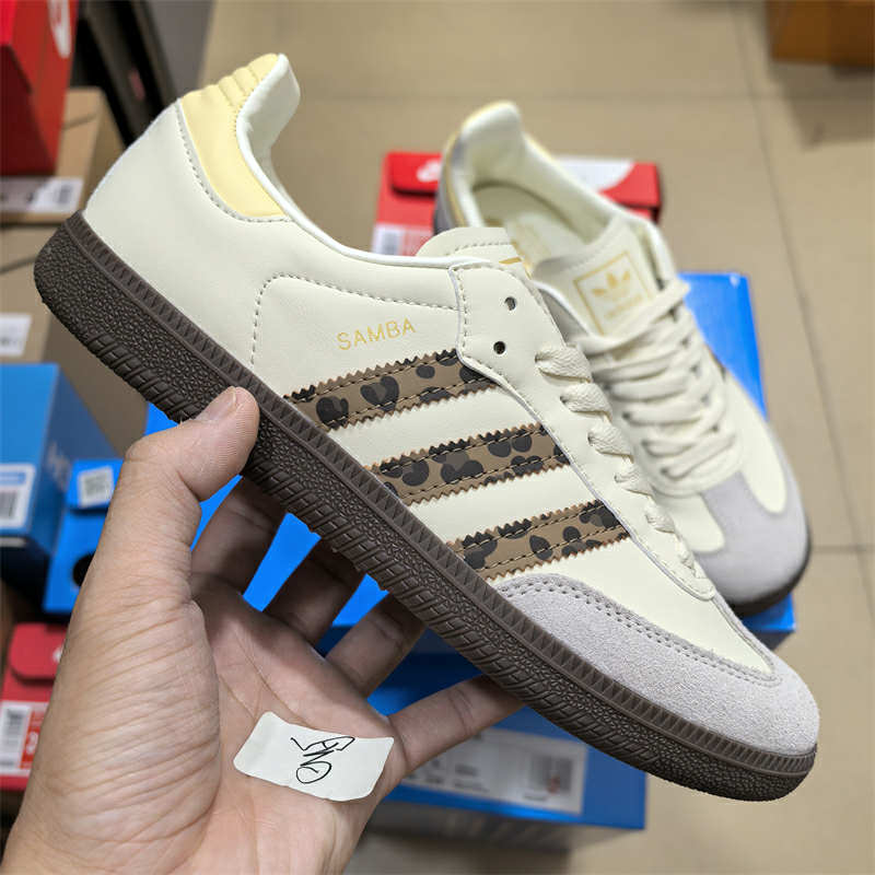 Adi Samba Leopard Stripe 2