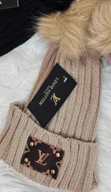 Elle Hat