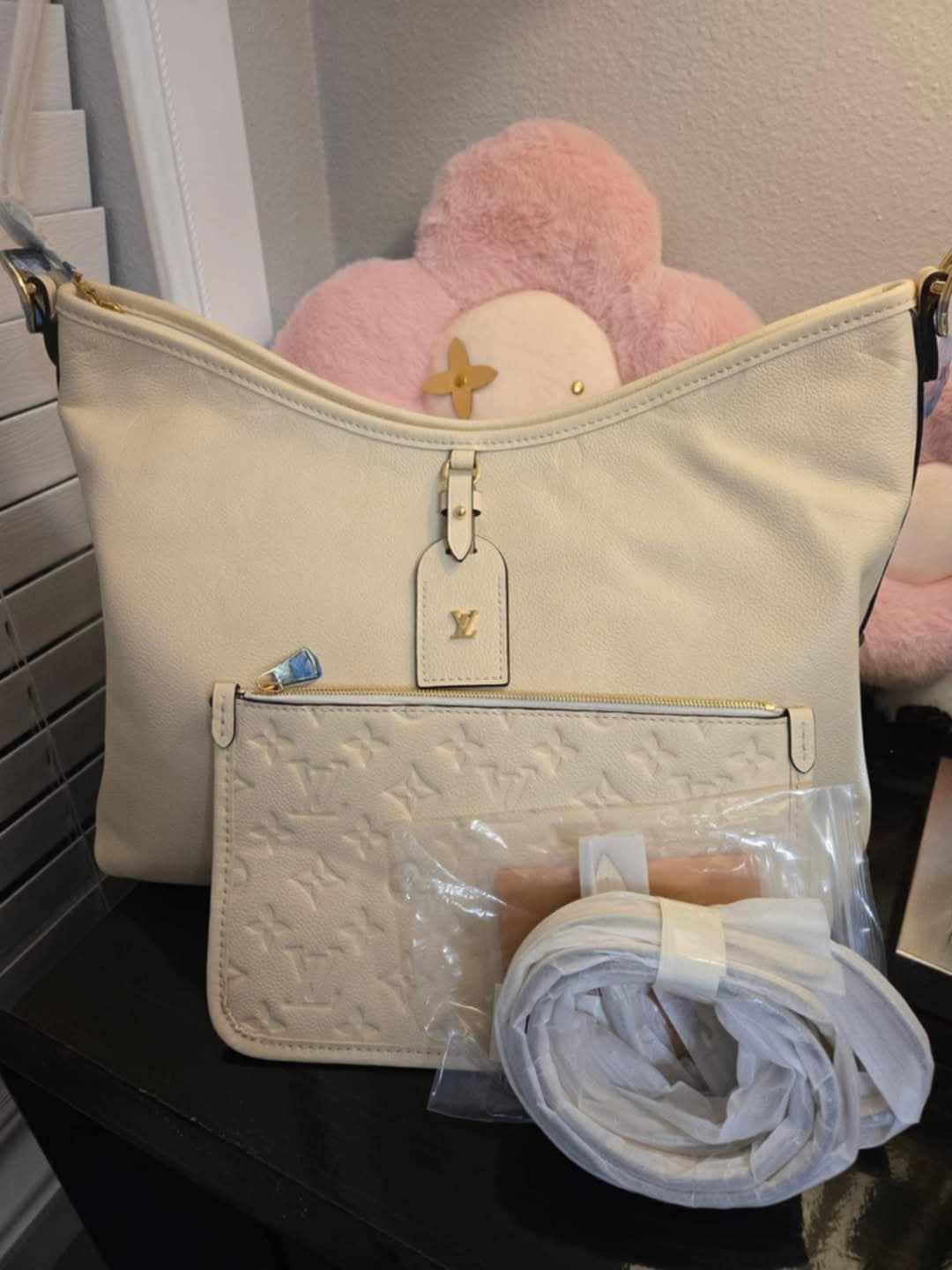 L Cream Carry Bag