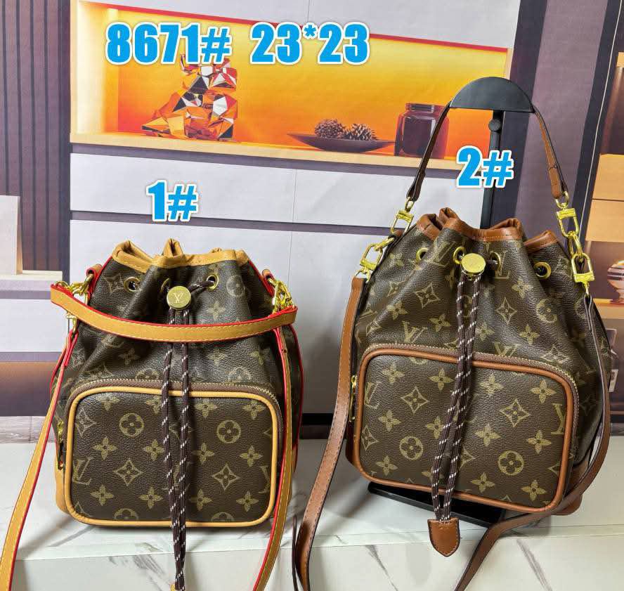 L Bucket Bags Tan/Brown
