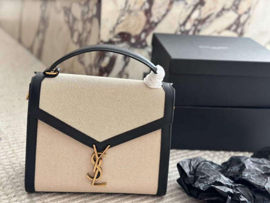 Y Classy Shoulder Bag Cream/ Black