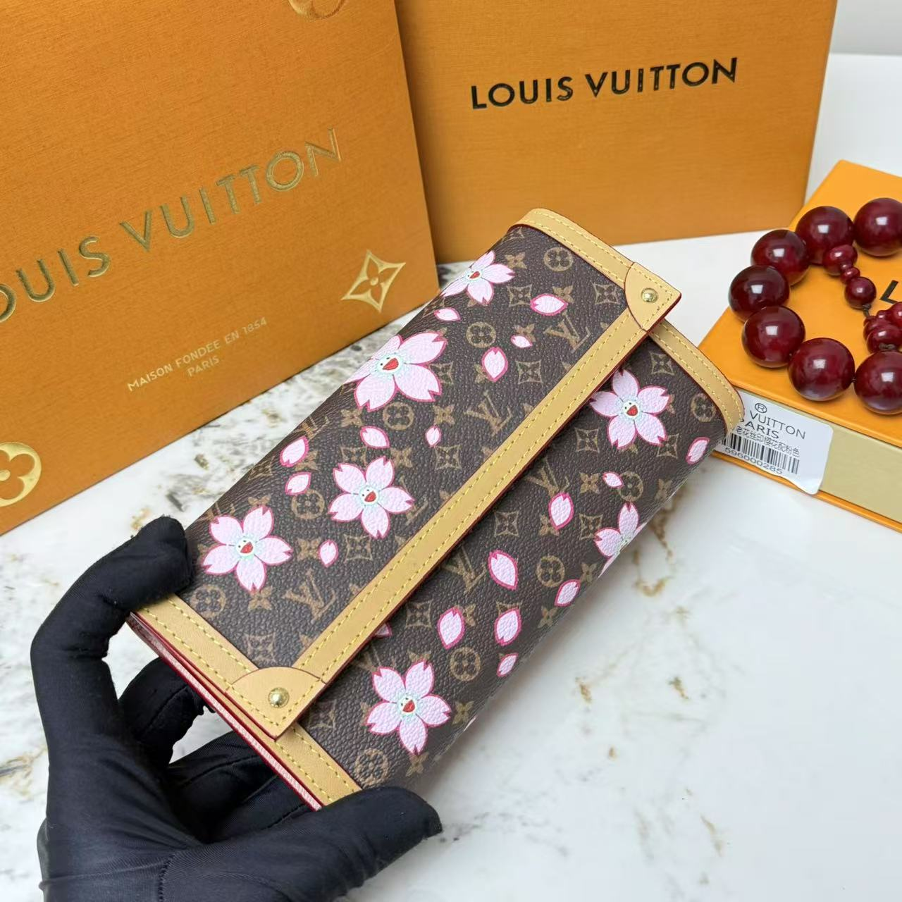 L TM Flower Wallet