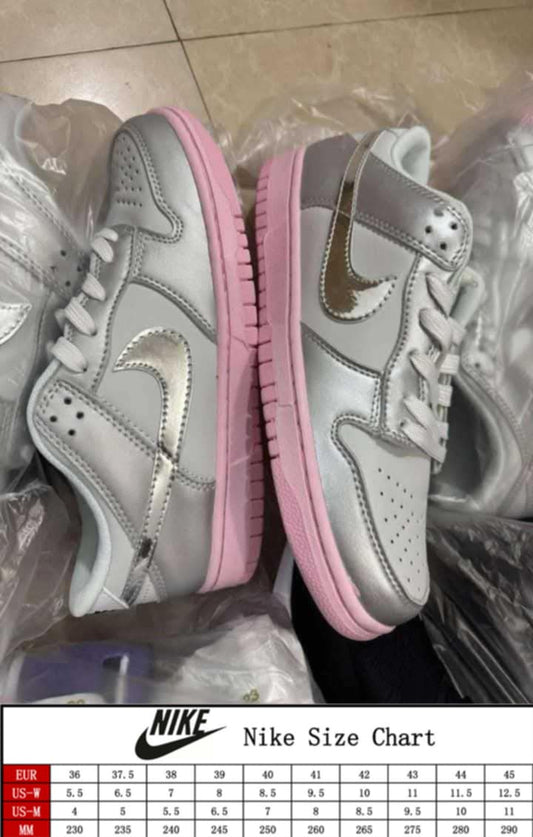 NKE Silver/Pink