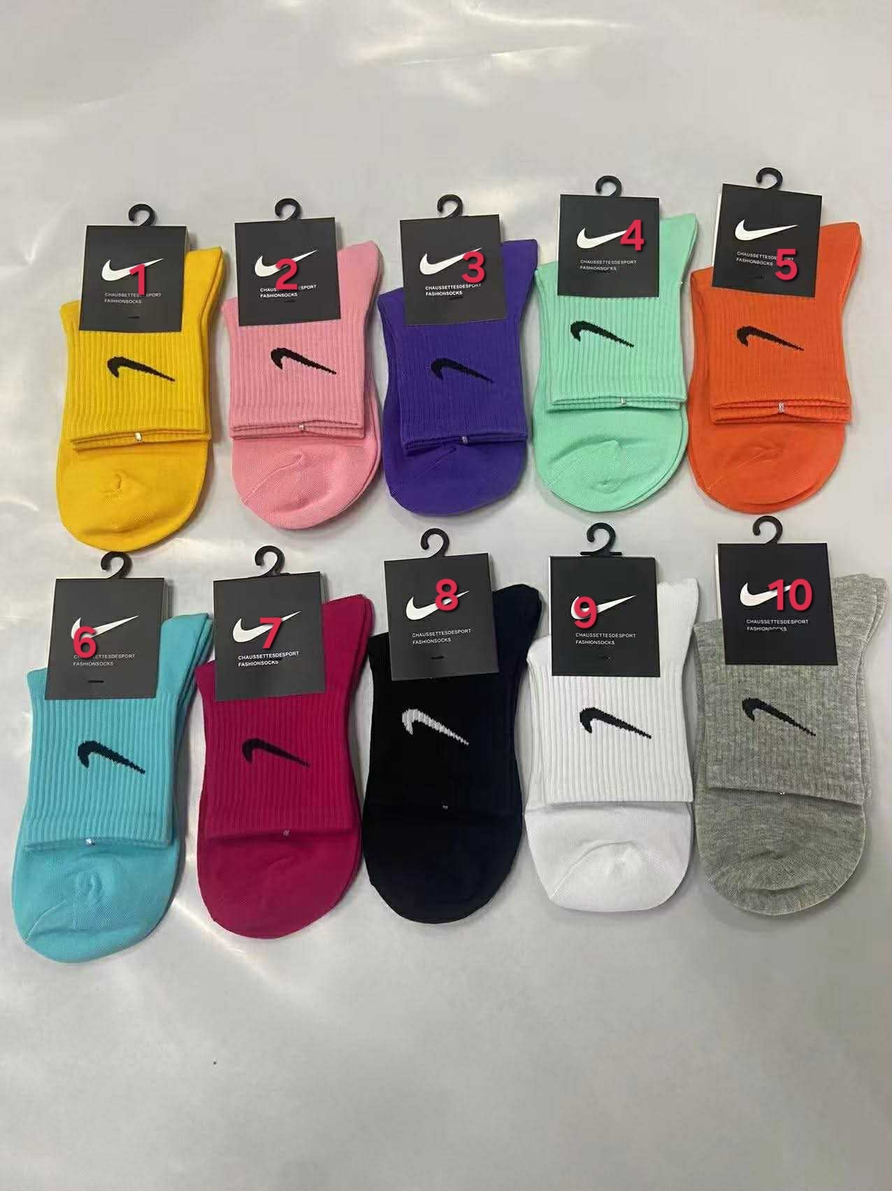 NKE Socks Solid Mid