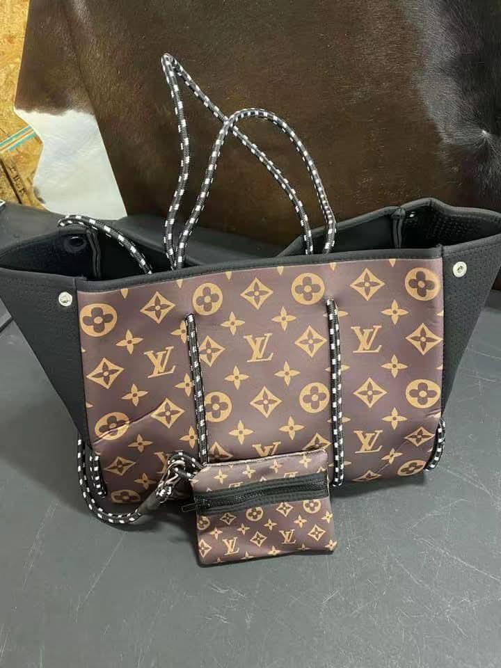 L Neoprene Beach Tote Brown Mono